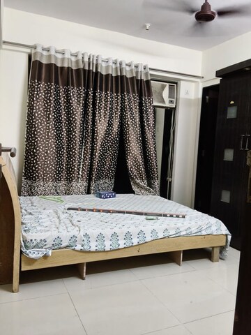 Bedroom in 2 BHK Apartment at Runwal Symphony, Santacruz East – for Rent