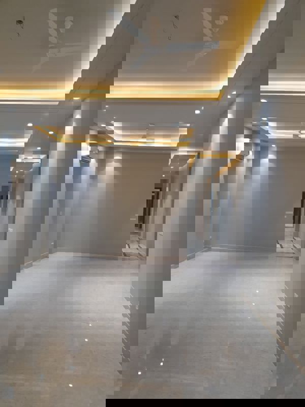 4 BHK + Pooja Room,Servant Room,Study Room,Extra Room,Basement,Store Room Apartment For Sale in Greater Kailash I