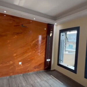 Room in 4 BHK Builder Floor at Sector 49 – for Sale