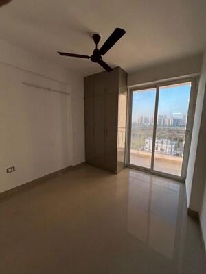 Room in 3 BHK Apartment at Sector 92 – for Sale