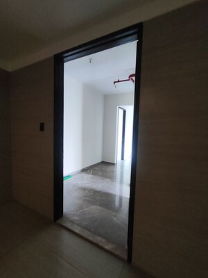 Room in 4 BHK Apartment at Raj Tattva, Kapur Bawdi – for Rent