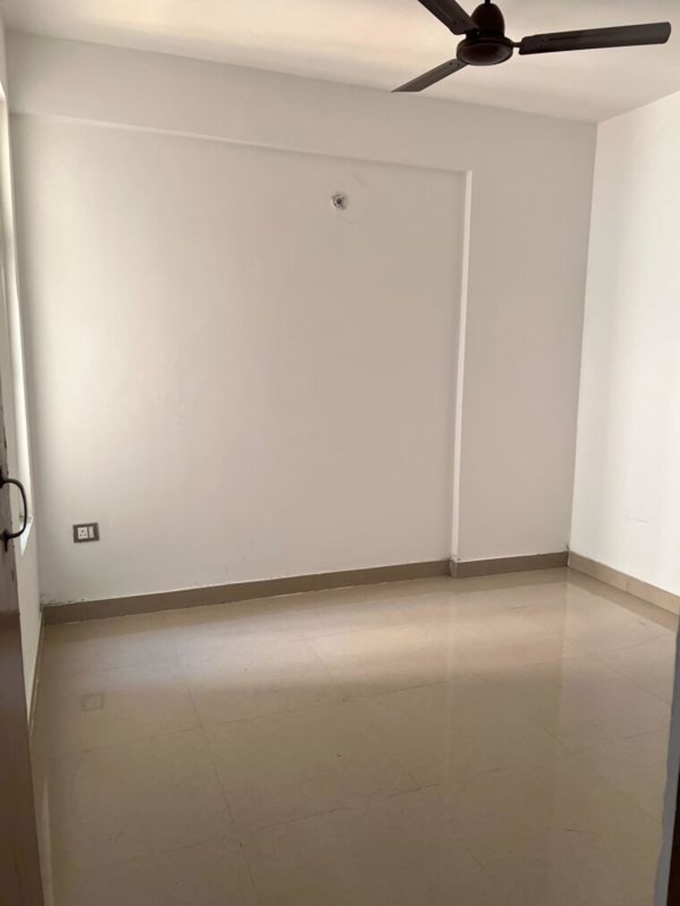 Room, rof-amaltas 3 Bedroom 744 Sq.Ft. Apartment In Sector 92 Gurgaon 9736163