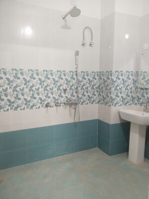 Bathroom in 2 BHK Independent House at Gomti Nagar – for Rent