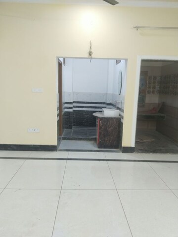 Living Room in 2 BHK Independent House at Gomti Nagar – for Rent