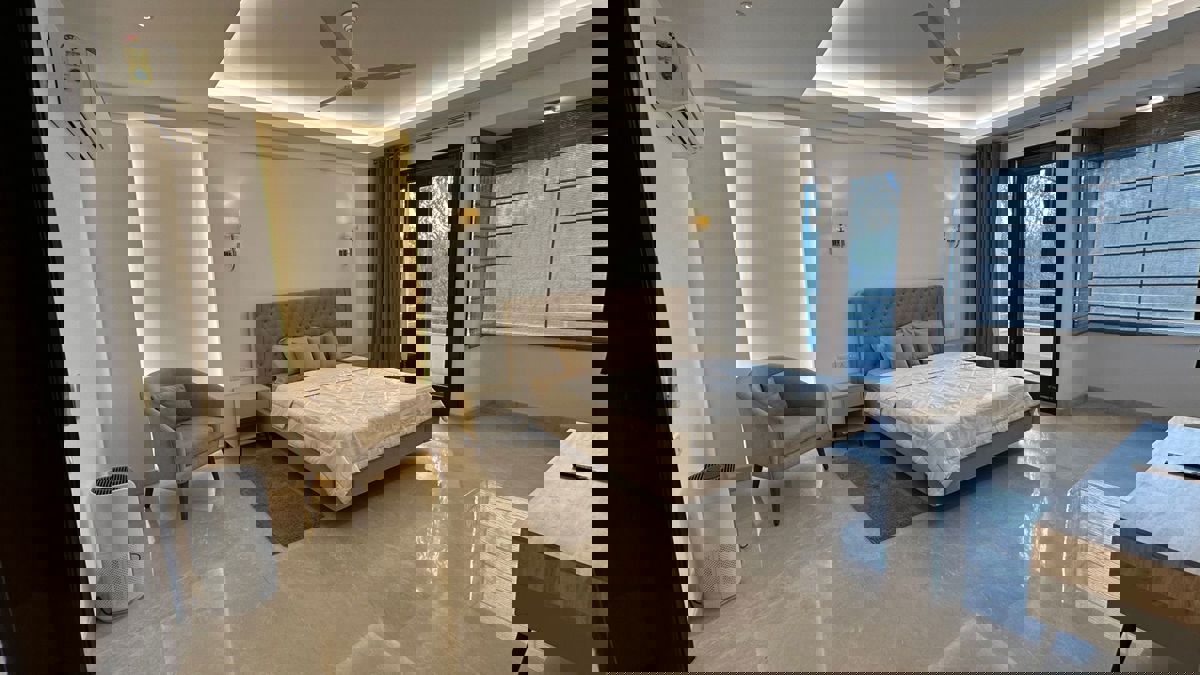 4 BHK + Pooja Room,Servant Room,Study Room,Extra Room Apartment For Rent in Basant Gaon