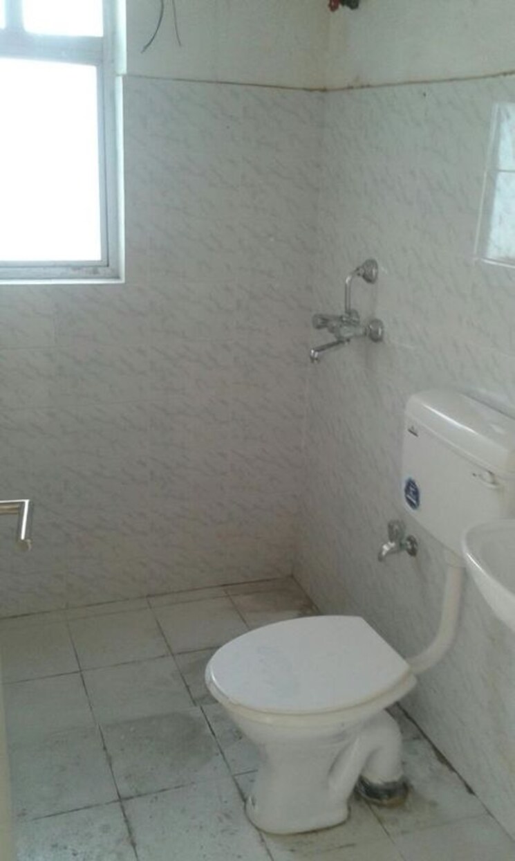 Bathroom, sureka-sunrise-symphony 2 Bedroom 951 Sq.Ft. Apartment In Rajarhat Kolkata 9736176