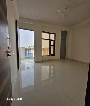 Room in 1 BHK Builder Floor at Chattarpur – for Rent