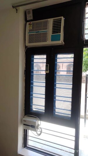 Master Bedroom in 2 BHK Builder Floor at Ashoka Enclave 3, Sector 35 – for Rent