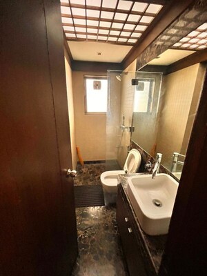 Bathroom in 2 BHK Apartment at Ajanta Apartments Santacruz West, Santacruz West – for Rent