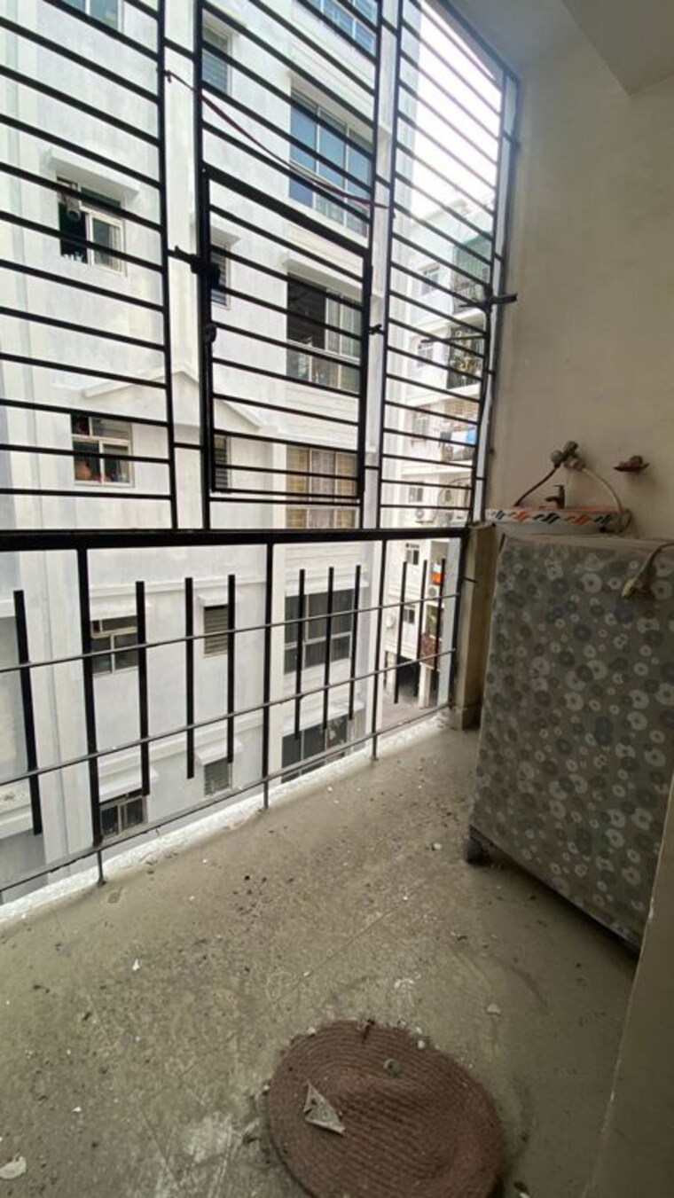 Balcony, rajarhat 2 Bedroom 900 Sq.Ft. Apartment In Rajarhat Kolkata 9736133