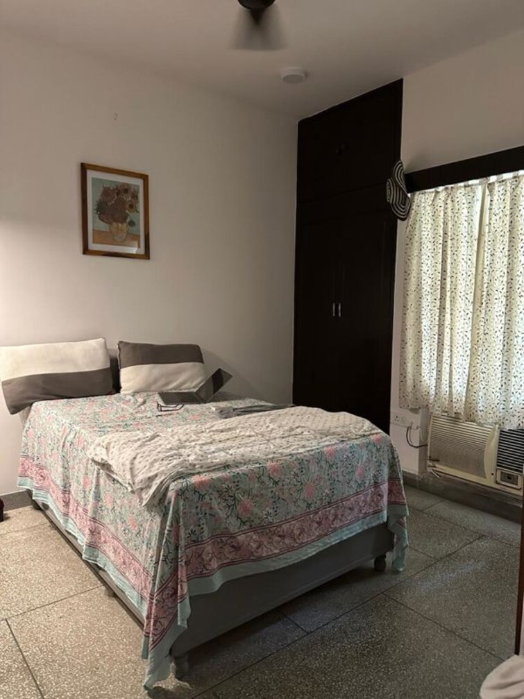 Bedroom, vasant kunj 2 Bedroom 1350 Sq.Ft. Apartment In Vasant Kunj Delhi 9736225