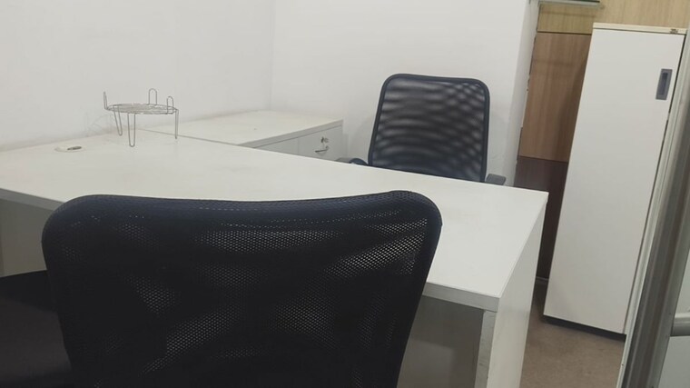 Team Area, mittal-commercia Commercial Office Space 2000 Sq.Ft. In Andheri East Mumbai 9736227