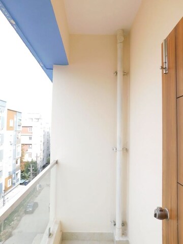 Building Lobby in 3 BHK Builder Floor at Kondapur – for Rent