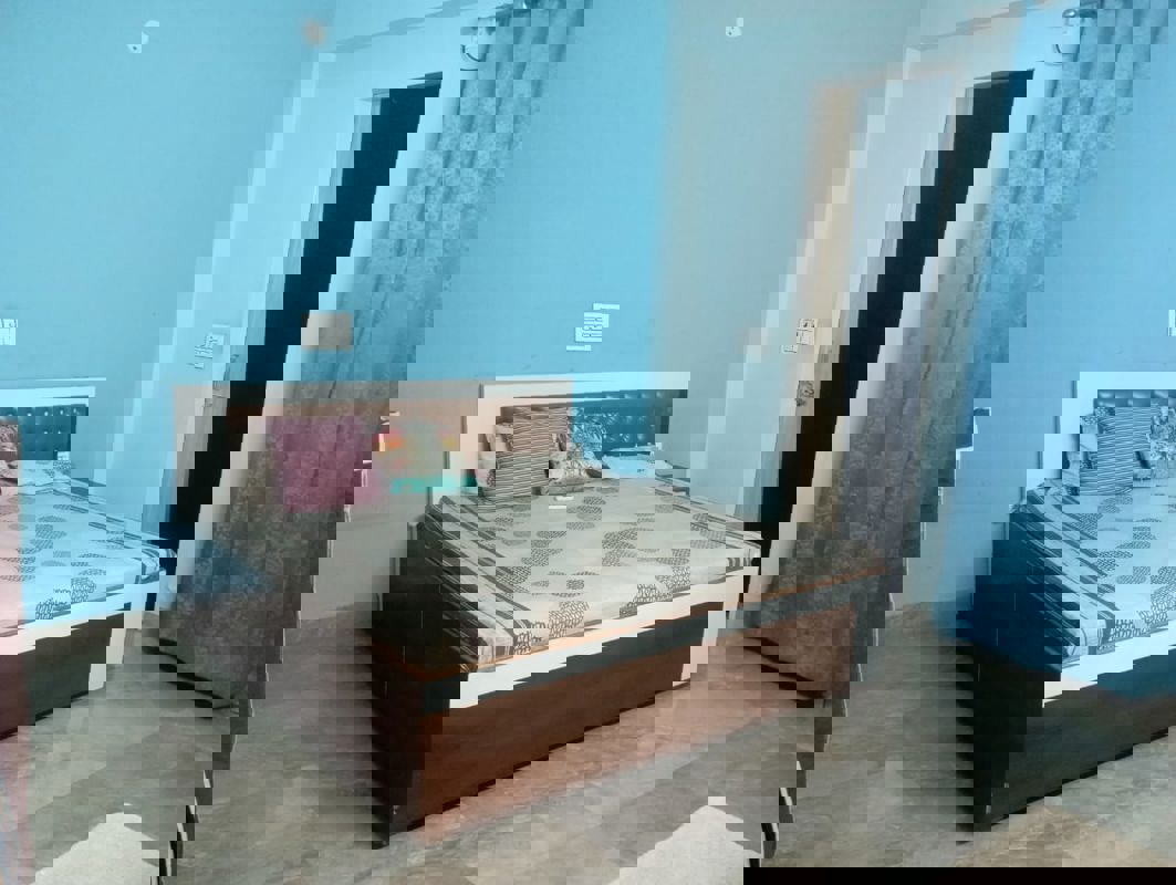 1 BHK 800 Sq.Ft. Builder Floor in The Estate Floors