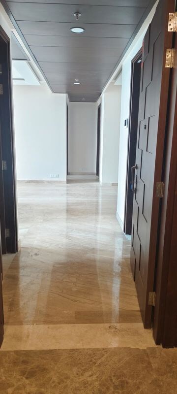 Room in 3 BHK Apartment at Ambience Tiverton, Sector 50 – for Rent