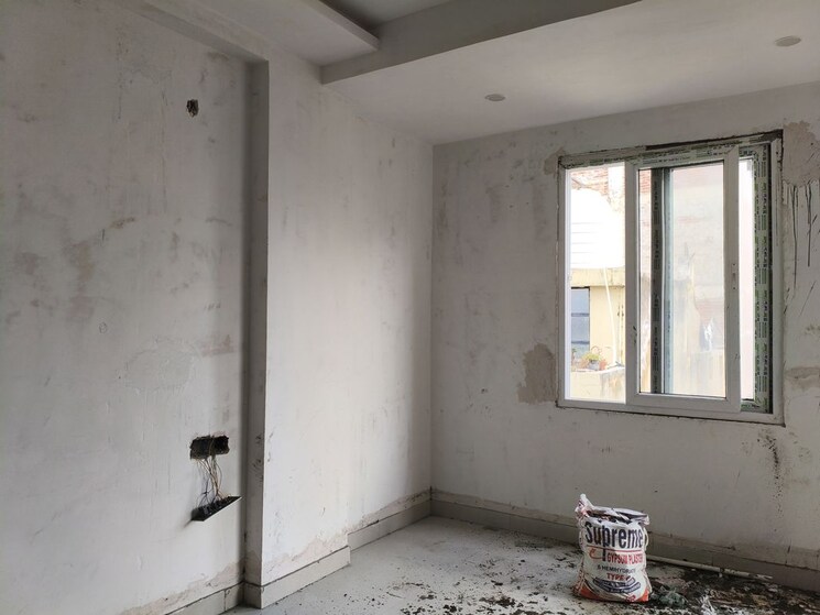 Room, rajpur khurd extension 2 Bedroom 800 Sq.Ft. Builder Floor In Rajpur Khurd Extension Delhi 9736260