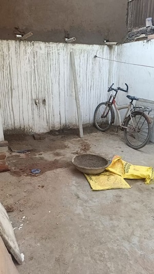 Parking in 2 BHK Independent House at RWA Apartments Sector 45, Sector 45 – for Rent