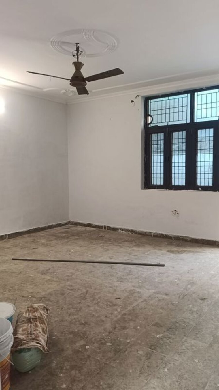 Room, rwa-apartments-sector-45 2 Bedroom 3000 Sq.Ft. Independent House In Sector 45 Noida 9736264