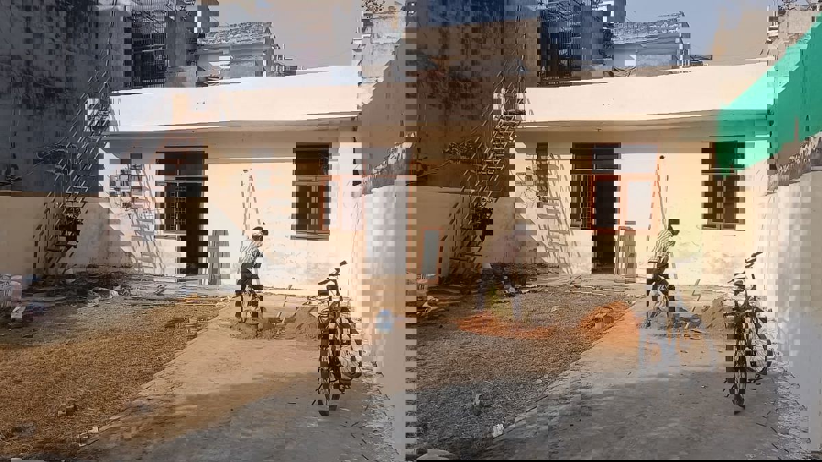 2 BHK + Pooja Room 3000 Sq.Ft. Independent House in RWA Apartments Sector 45