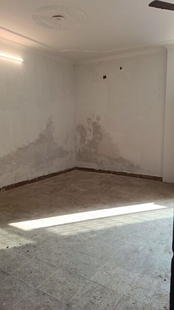 Room in 2 BHK Independent House at RWA Apartments Sector 45, Sector 45 – for Rent