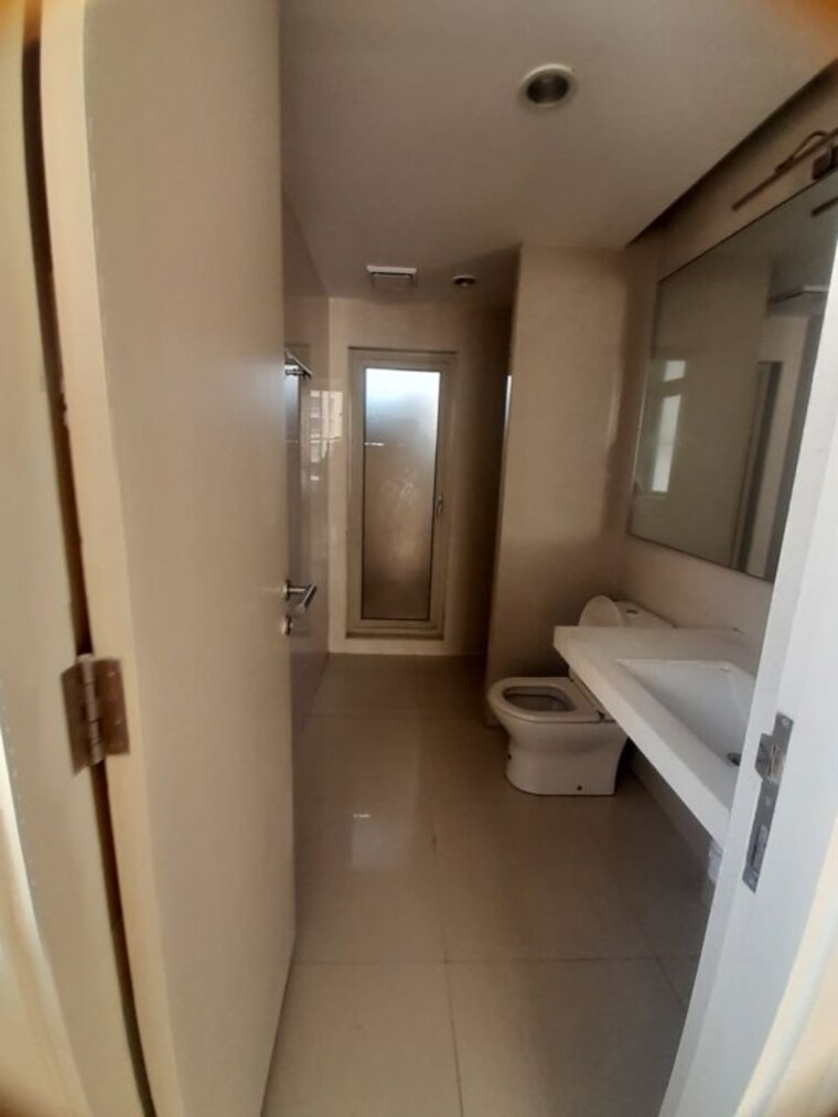 Bathroom, hiranandani-arlington 3 Bedroom 1200 Sq.Ft. Apartment In Ghodbunder Road Thane 9736274
