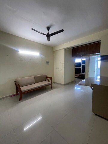 2 BHK Apartment For Rent in Pyramid Urban Homes 3, Sector 67a