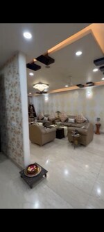 4 BHK + Servant Room 334 Sq.Yd. Builder Floor in Lajpat Nagar II
