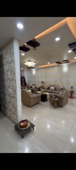 4 BHK + Servant Room Builder Floor For Rent in Lajpat Nagar II
