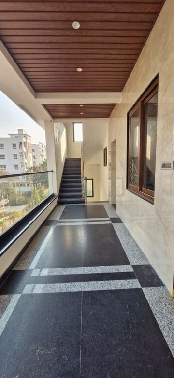 Building Lobby in 3 BHK Builder Floor at Kondapur – for Rent