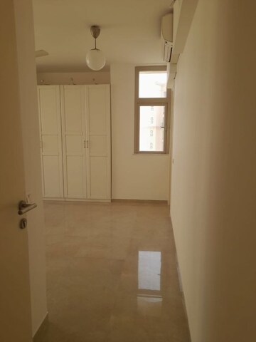 Room in 3 BHK Apartment at Hiranandani Arlington, Ghodbunder Road – for Sale