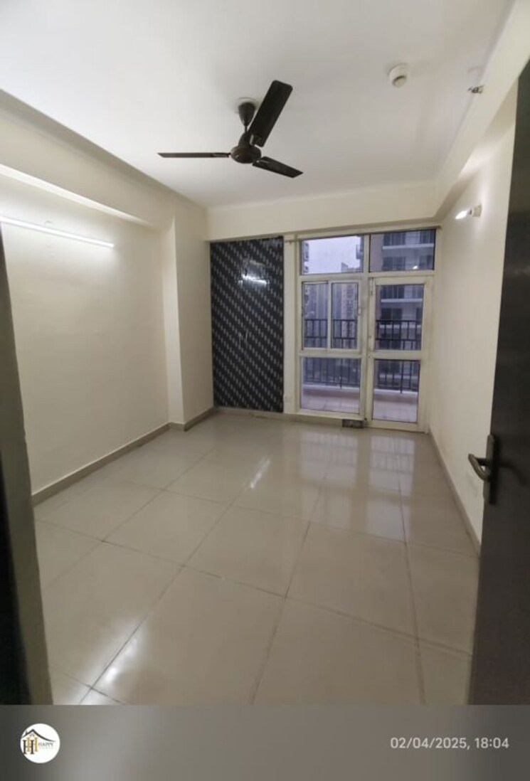 Room, crossing-republik 3.5 Bedroom 1840 Sq.Ft. Apartment In Crossing Republic Ghaziabad 9736330