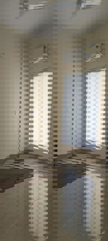 3.5 BHK + Servant Room,Study Room 1950 Sq.Ft. Apartment in Shree Vardhman Victoria