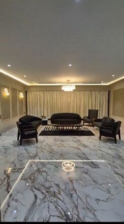 5 BHK + Servant Room Apartment For Rent in DLH Dawn