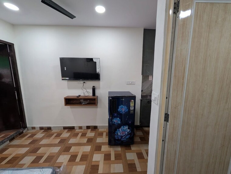 undefined, uppal-southend 1 RK 150 Sq.Ft. Builder Floor In Sector 49 Gurgaon 9736385