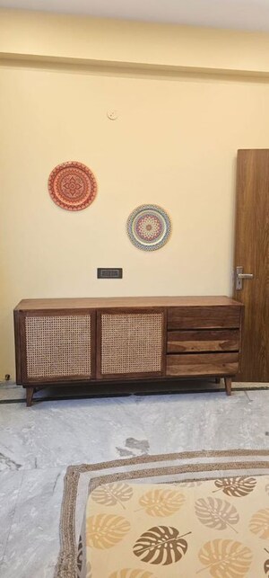 Room in 2 BHK Builder Floor at Ardee City, Sector 52 – for Rent