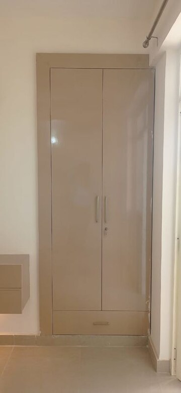 Furnished Amenities in 3 BHK Builder Floor at Sushant Lok 3, Sector 57 – for Rent