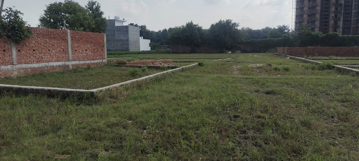 Plot For Sale in Rohania