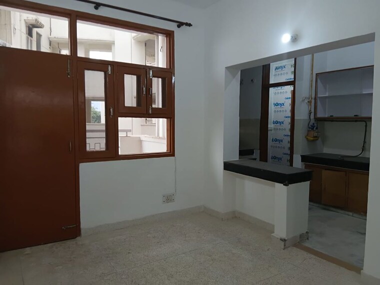 Room, ardee-city 3 Bedroom 1350 Sq.Ft. Builder Floor In Sector 52 Gurgaon 9736395