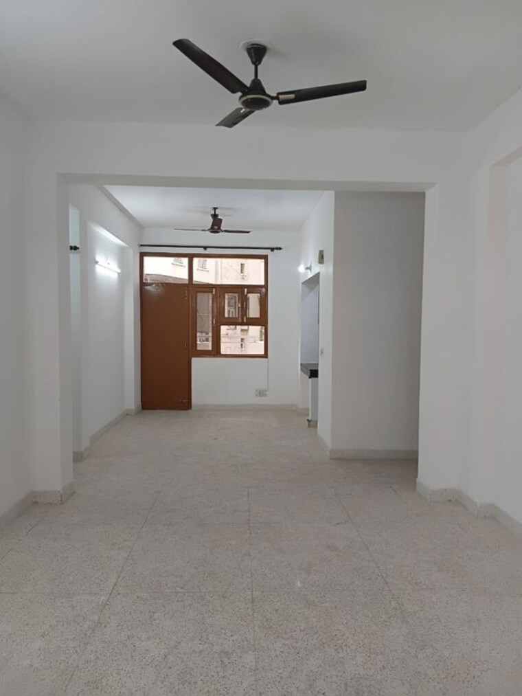Room, ardee-city 3 Bedroom 1350 Sq.Ft. Builder Floor In Sector 52 Gurgaon 9736395