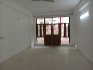 Room in 3 BHK Builder Floor at Ardee City, Sector 52 – for Rent