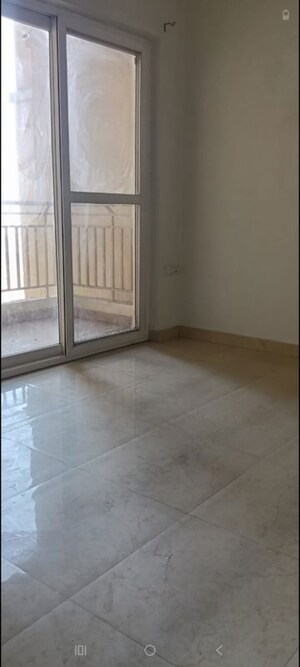 Room in 3 BHK Apartment at Civitech Stadia, Sector 79 – for Rent