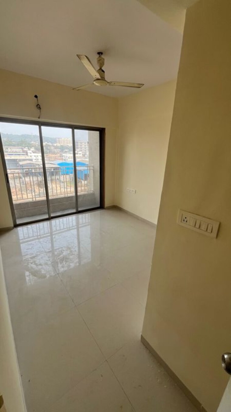 Room, raunak-city-sector-4 1 Bedroom 415 Sq.Ft. Apartment In Kalyan West Thane 9736346