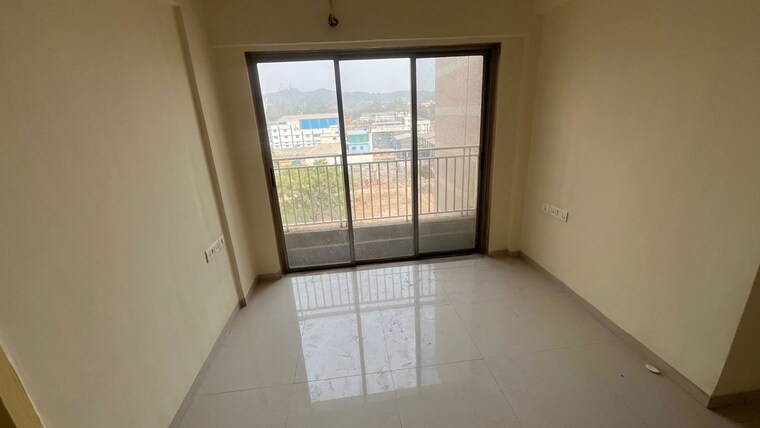 Room, raunak-city-sector-4 1 Bedroom 415 Sq.Ft. Apartment In Kalyan West Thane 9736346