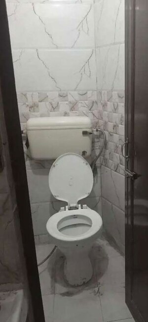 Bathroom in 2 BHK Builder Floor at Sector 38 – for Rent