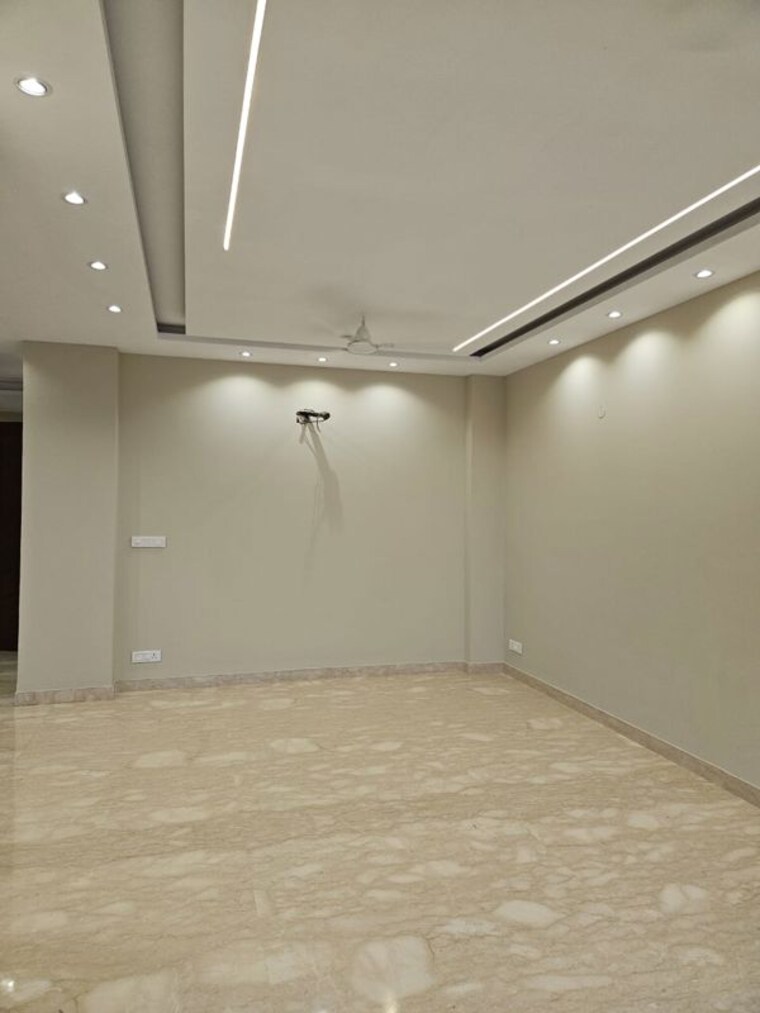 Room, malibu town 3.5 Bedroom 2165 Sq.Ft. Builder Floor In Malibu Town Gurgaon 9736437