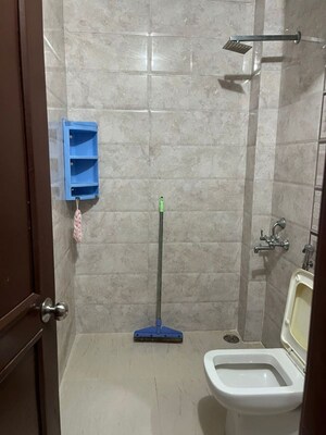 Bathroom in 2 BHK Builder Floor at Signature Tower Sector 30, Sector 30 – for Rent