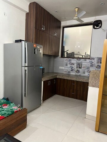 Kitchen in 2 BHK Builder Floor at DLF Star Mall, Sector 30 – for Rent