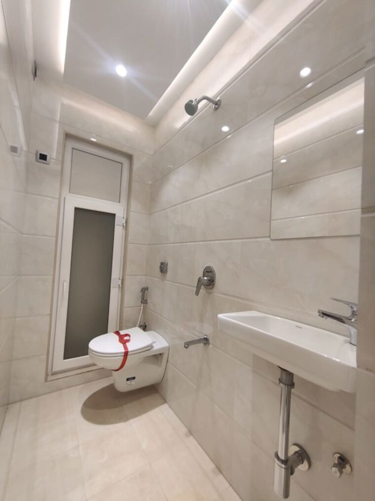 Bathroom, mohite-mrugank 1 Bedroom 422 Sq.Ft. Apartment In Chembur Mumbai 9736467