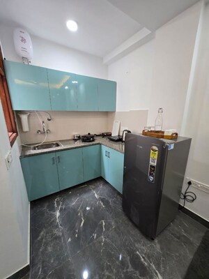 Kitchen in 1 BHK Builder Floor at Ardee Mall, Sector 52 – for Rent
