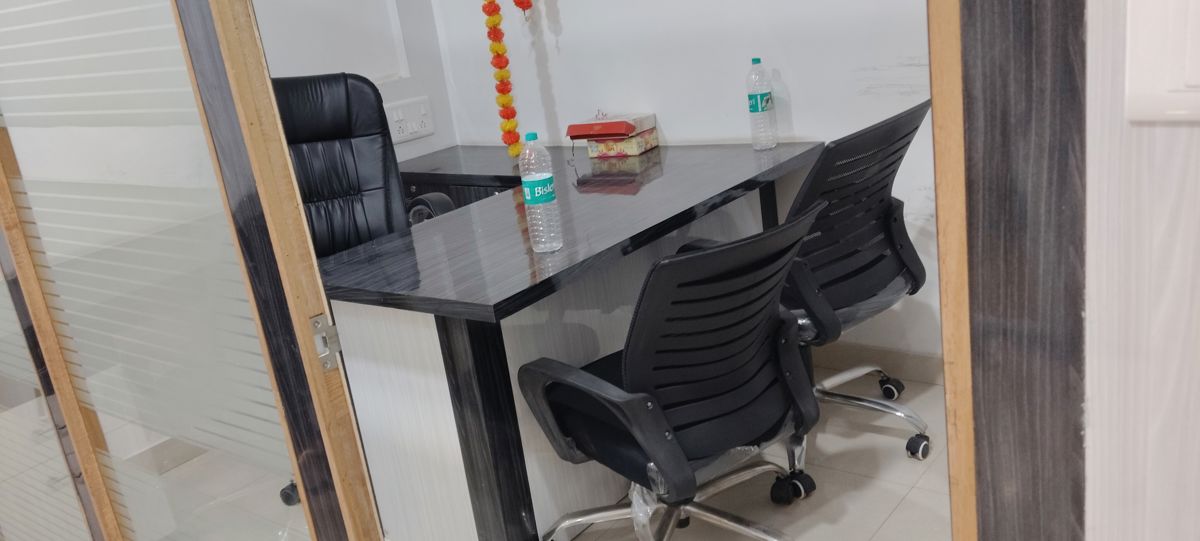 Office Space For Rent in Gaur City Mall